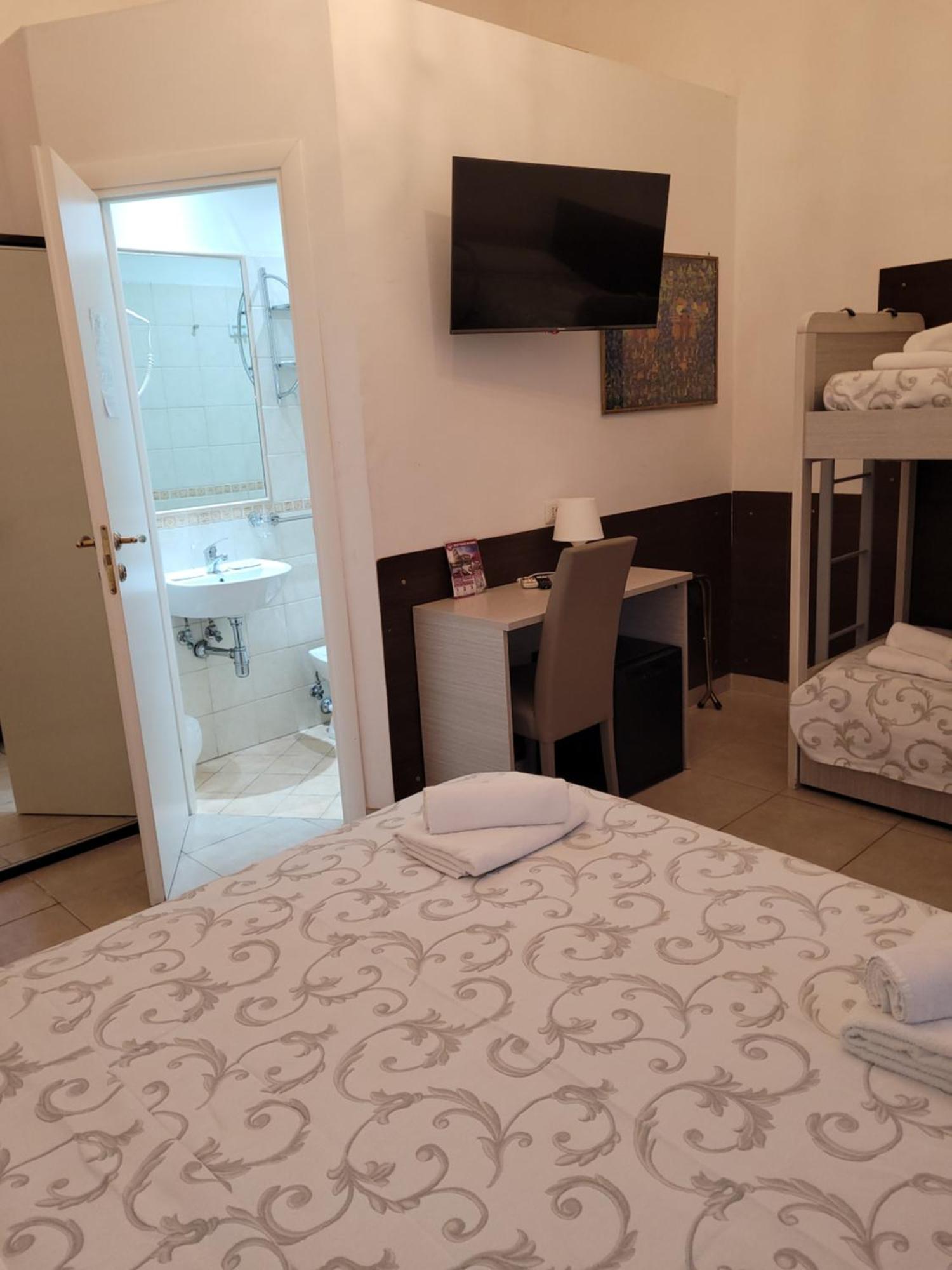 บีแนด์บีเอเวอกรีน Hotel โรม ภายนอก รูปภาพ